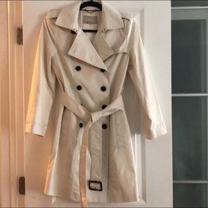 Banana Republic Trenchcoat